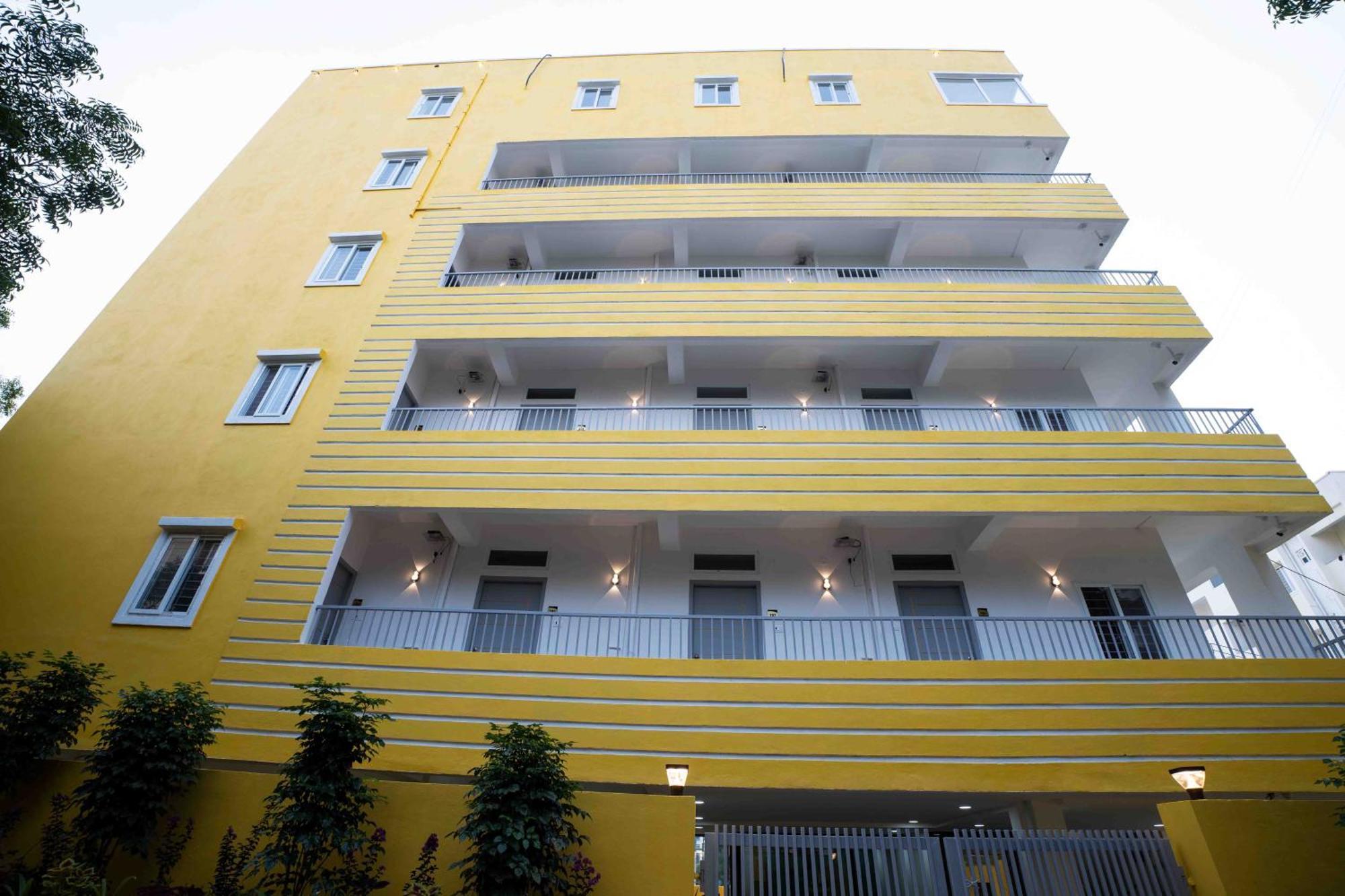 Yellow Bells Studios And Suites Gachibowli Екстер'єр фото
